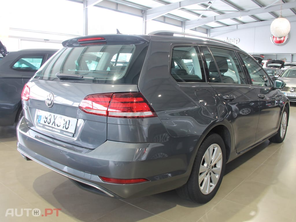 Volkswagen Golf 1.6 TDI Confortline