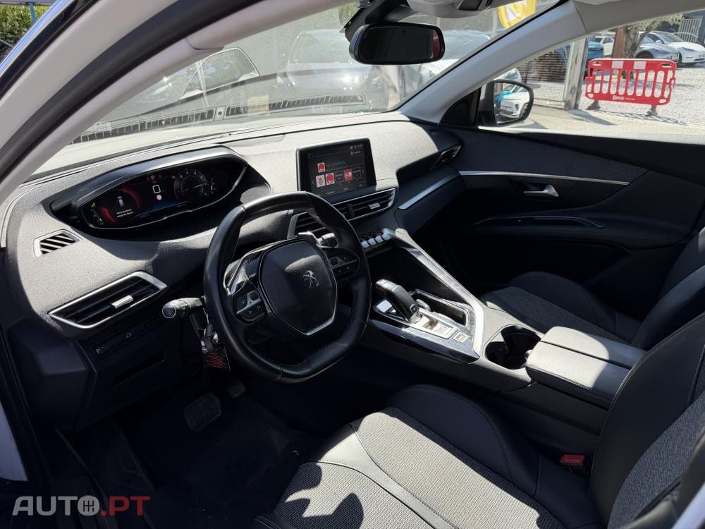 Peugeot 3008 1.2 PureTech Allure Pack EAT8