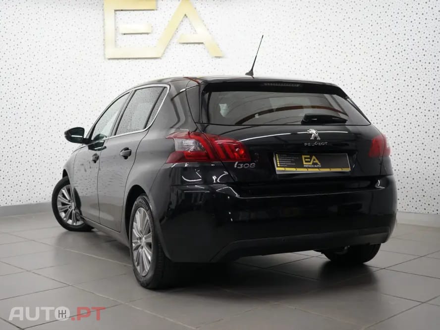 Peugeot 308 1.2 PureTech Allure Pack