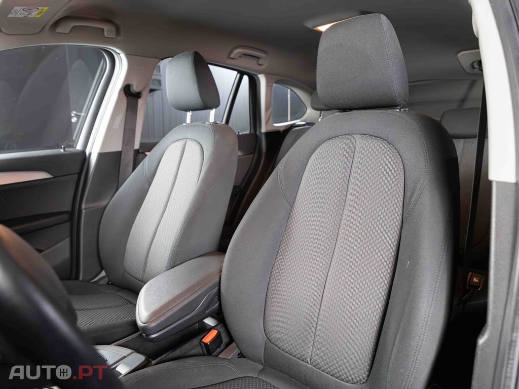 BMW X1 25 e xDrive Corporate Edition