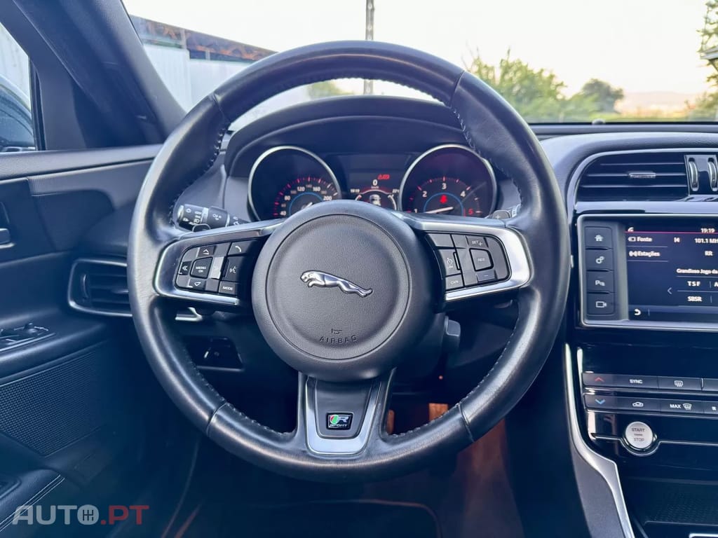 Jaguar XE 2.0 D R-Sport Aut.