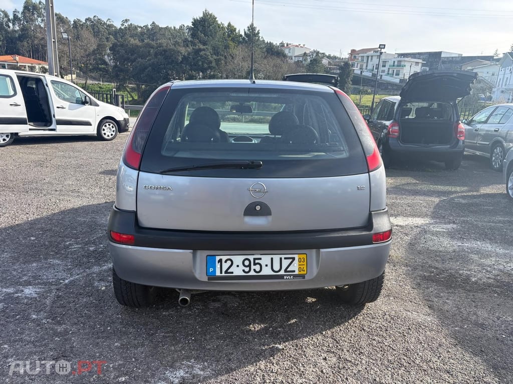 Opel Corsa 1.2 16V Enjoy