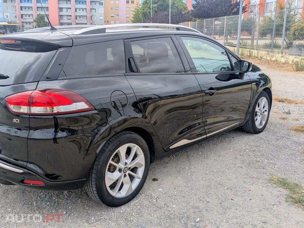 Renault Clio Sport Tourer 1.5 dCI Limited