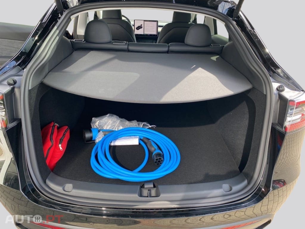 Tesla Model Y I.V.A DEDUTIVEL Performance 