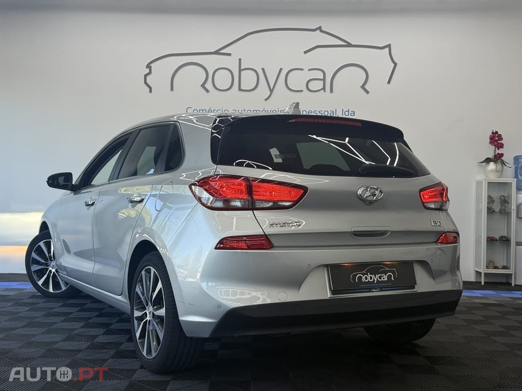 Hyundai i30 1.0 T-GDI Style+Navi foto 4