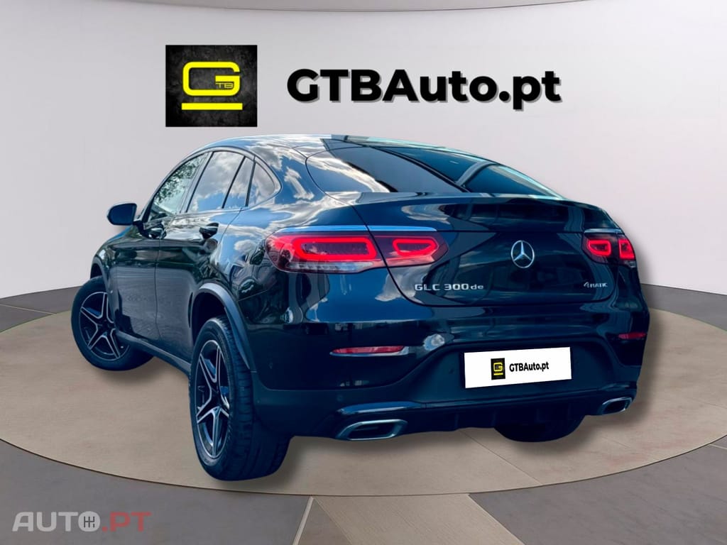 Mercedes-Benz GLC 300 I.V.A DEDUTÍVEL de 4Matic AMG