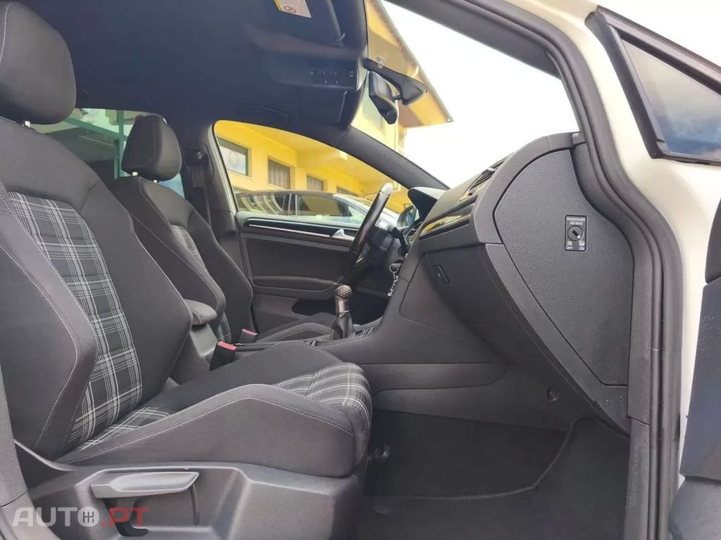 Volkswagen Golf 2.0 TDi GTD