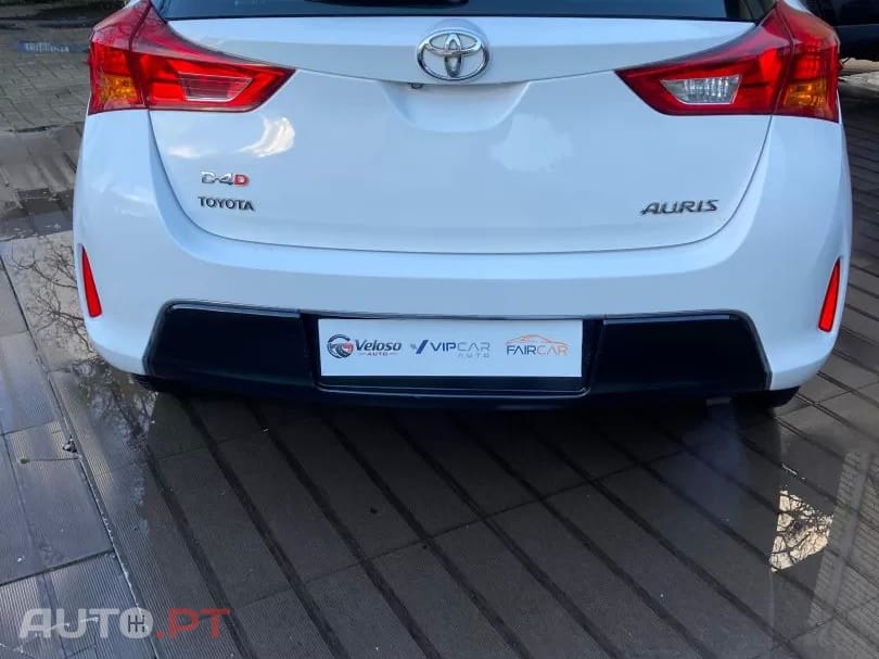 Toyota Auris 1.4 D-4D Exclusive