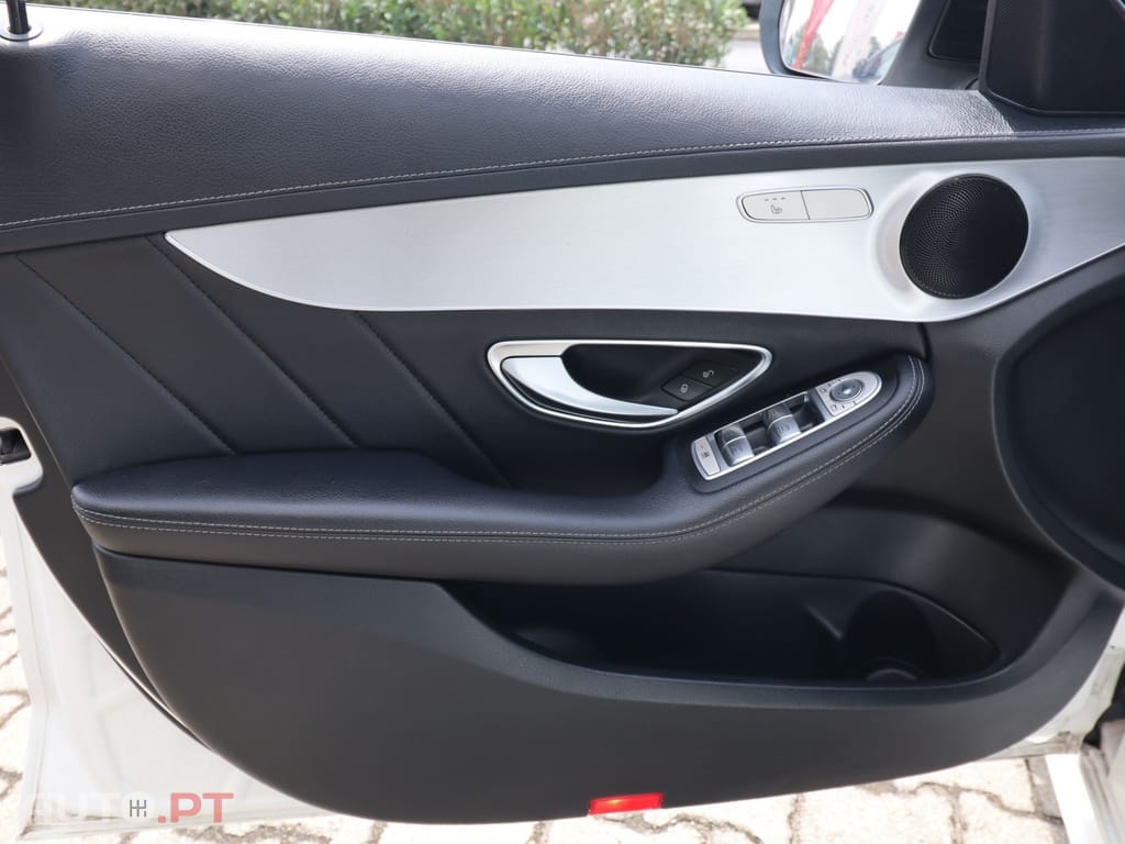 Mercedes-Benz C 220 AMG LINE