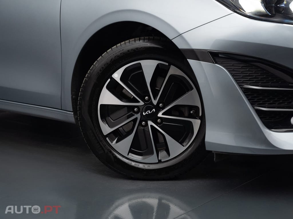 Kia Ceed SW 1.6 GDi PHEV Drive 6DCT