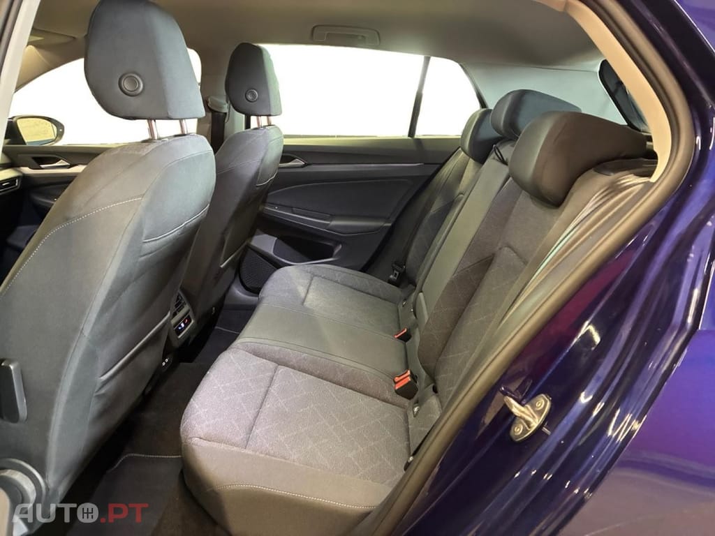 Volkswagen Golf 1.0 eTSi OPF Life Plus DSG