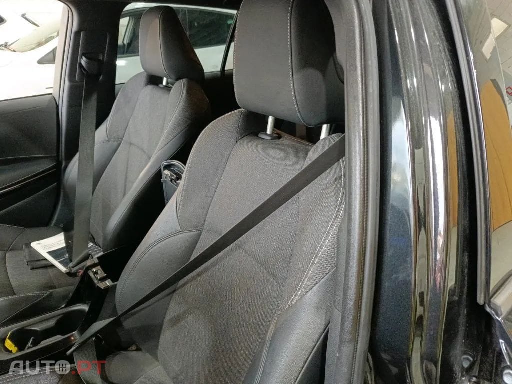 Toyota Corolla Touring Sports 1.8 Hybrid Comfort+P.Sport
