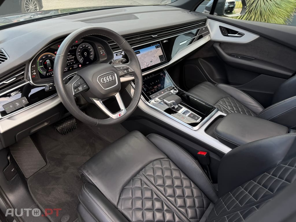Audi Q7 60 TFSIe quattro S line Tiptronic