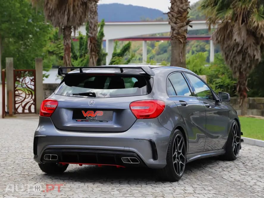 Mercedes-Benz A 180 d AMG Line