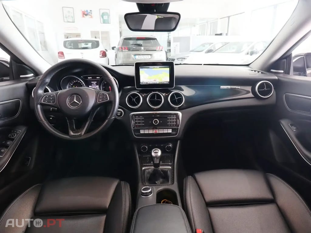 Mercedes-Benz CLA 180 d Shooting Brake