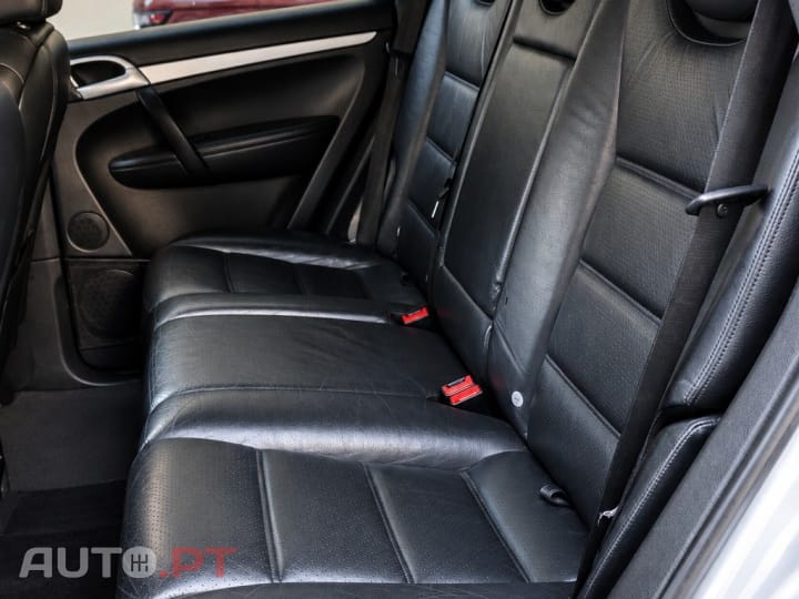 Porsche Cayenne Tiptronic