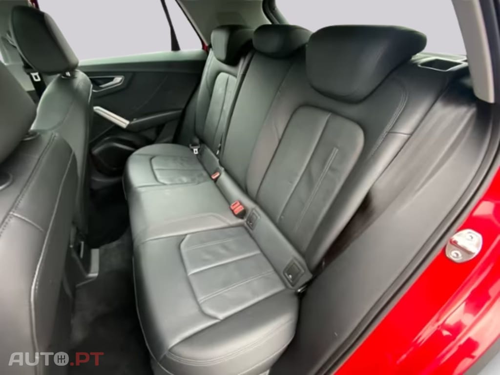 Audi Q2 I.V.A  DEDUTÍVEL 35 TDI 
