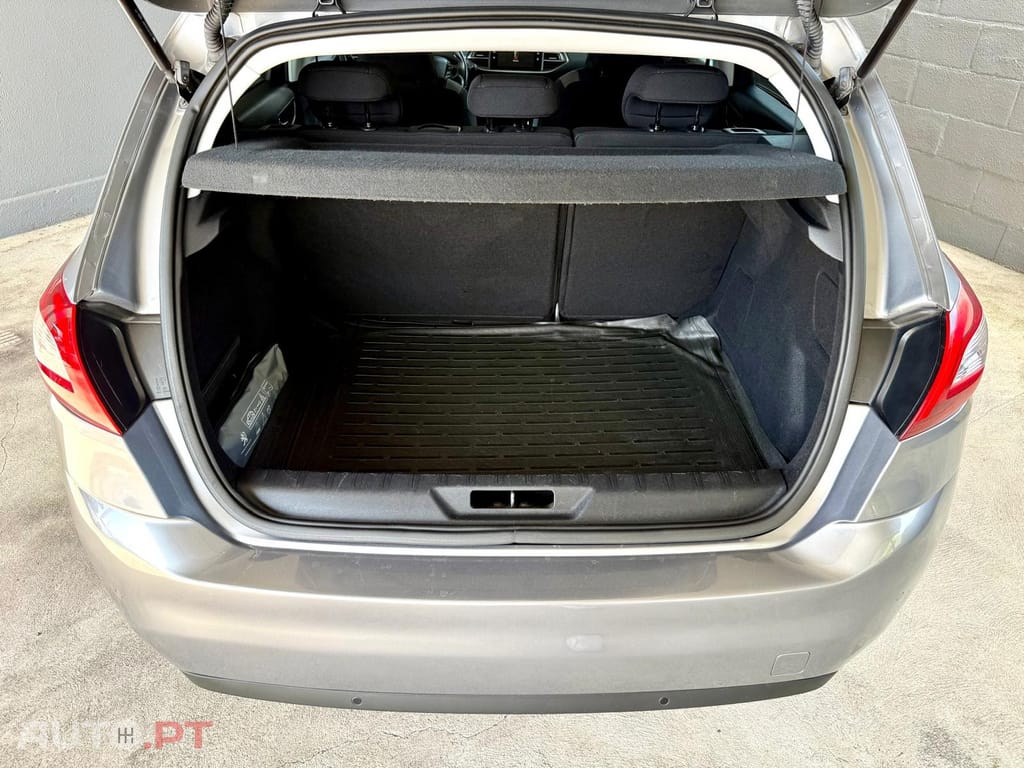 Peugeot 308 1.6 BlueHDi Style