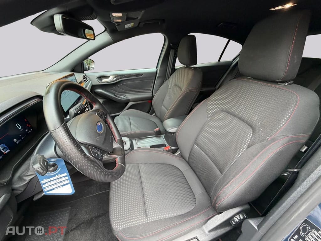 Ford Focus STLINE Hybrid