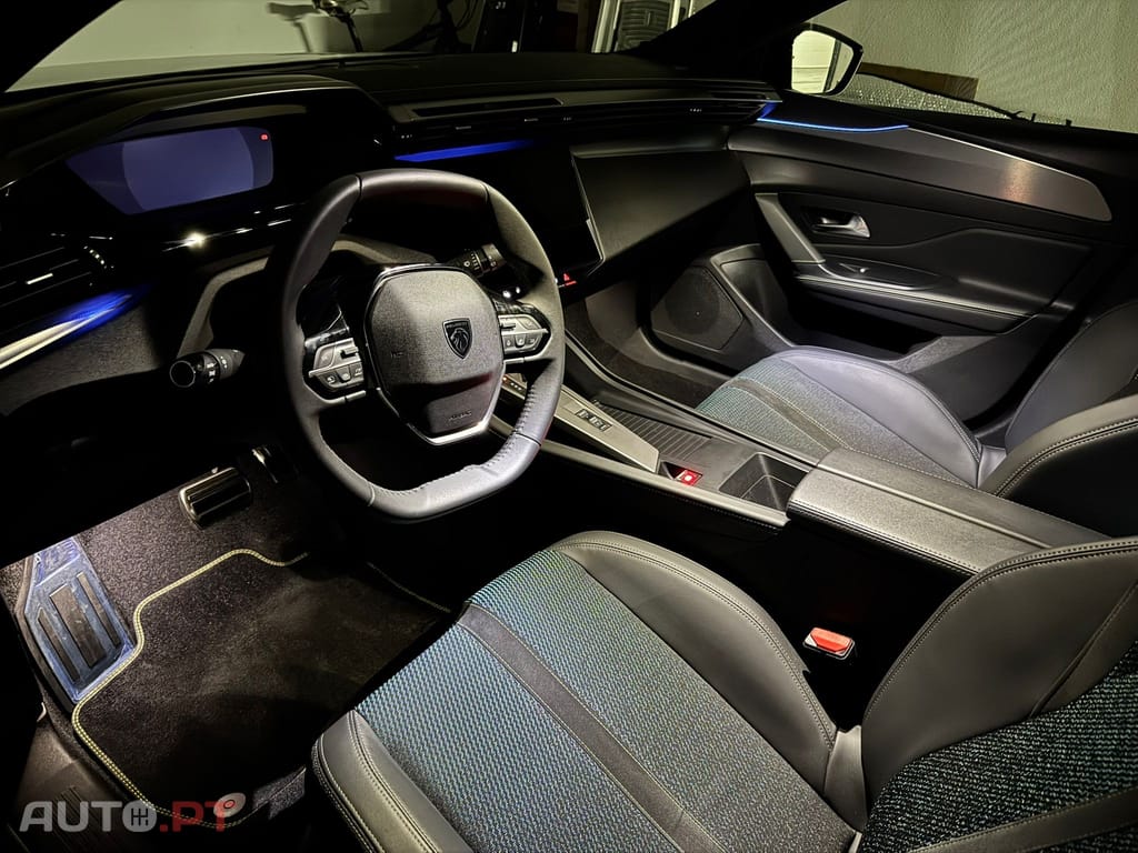 Peugeot E-308 54 kWh GT