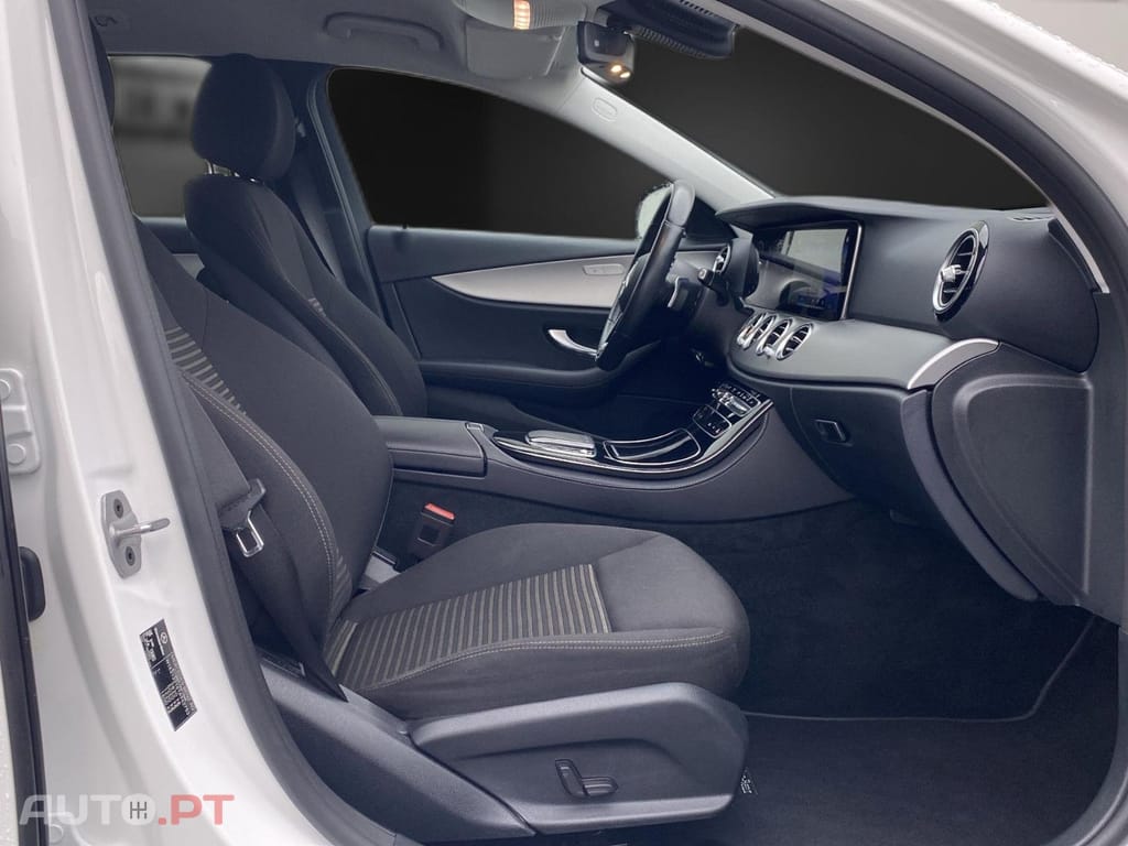 Mercedes-Benz E 300 de Avantgarde