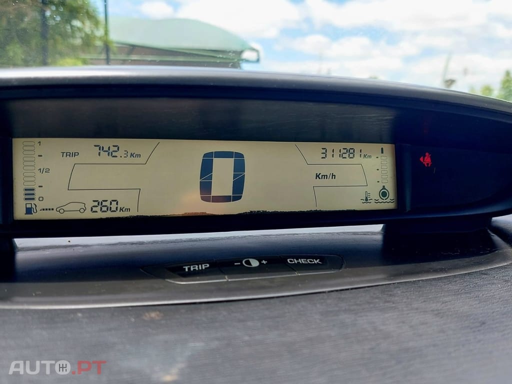 Citroen C4 Coupé 1.6 HDi X