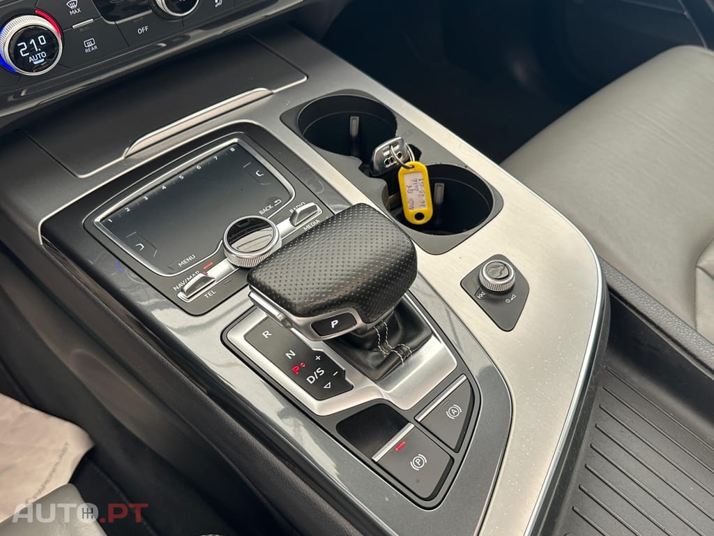 Audi Q7 3.0 TDi quattro S-line Tiptronic 7L