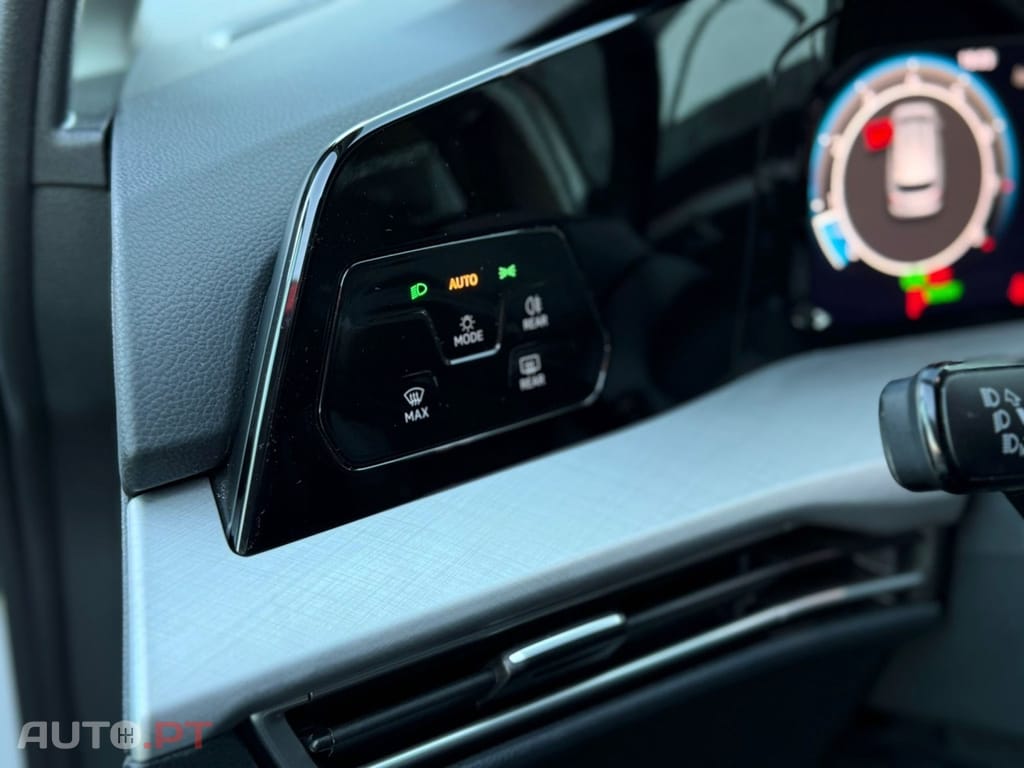 Volkswagen Golf Variant 1.5 eTSI R-Line DSG