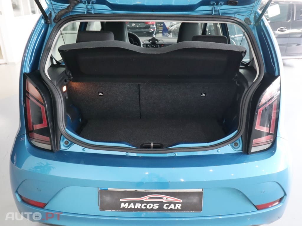 Volkswagen Up! 1.0 Move Color