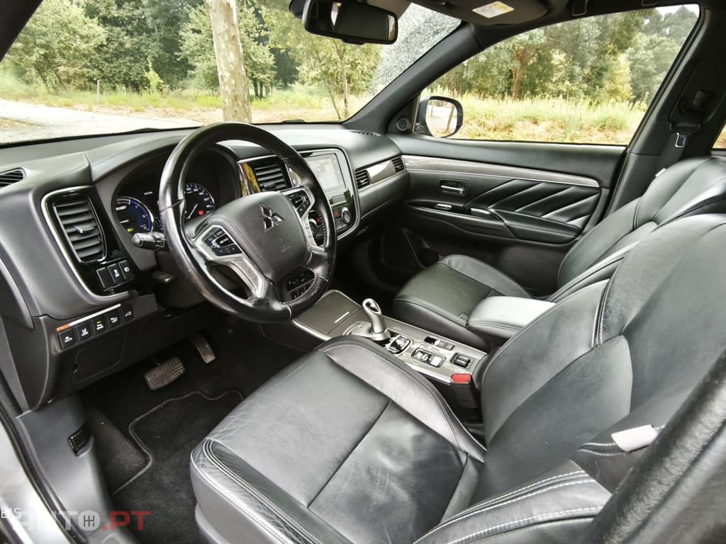 Mitsubishi Outlander 2.4 PHEV Intense