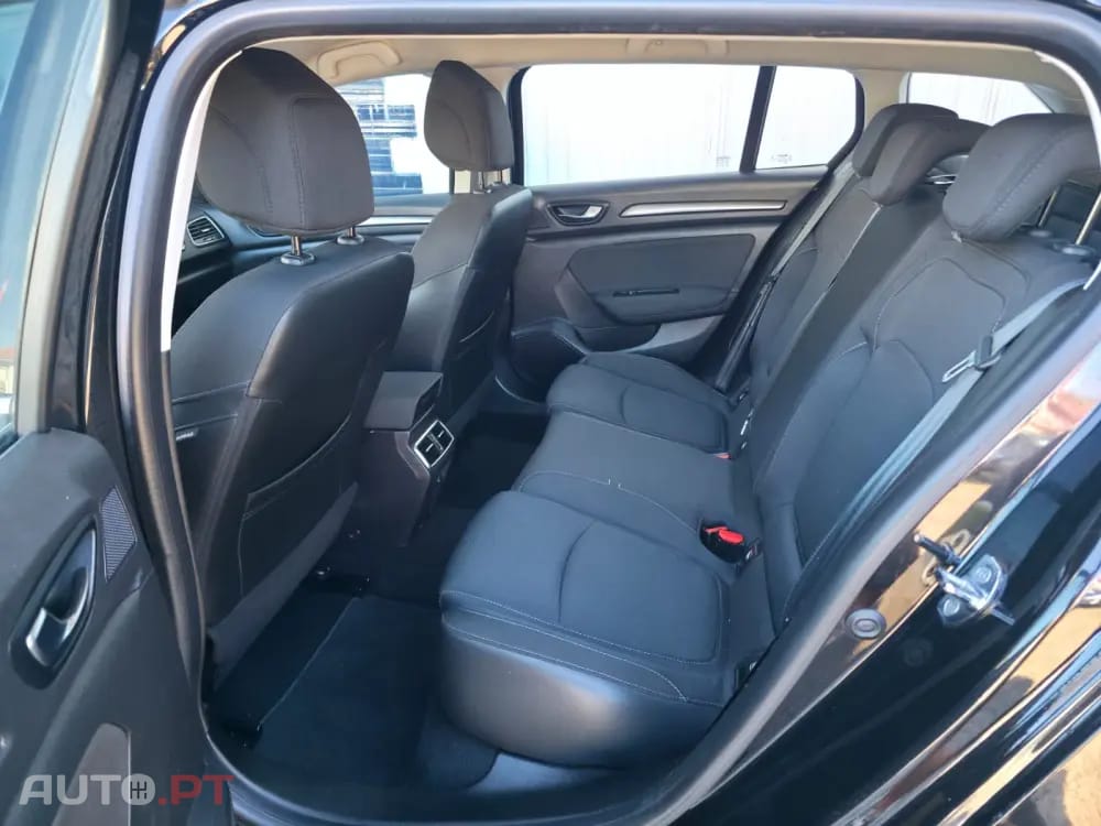 Renault Mégane Sport Tourer 1.5 Blue dCi Limited EDC
