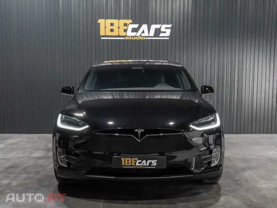 Tesla Model X 100D