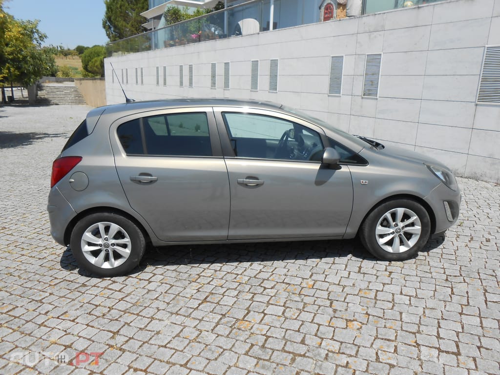 Opel Corsa 1.3 CDTI - GPS