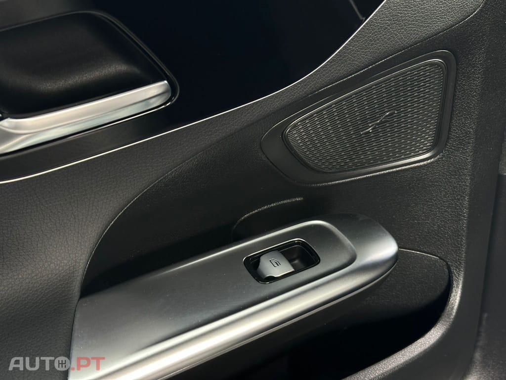 Mercedes-Benz C 300 e AMG Line