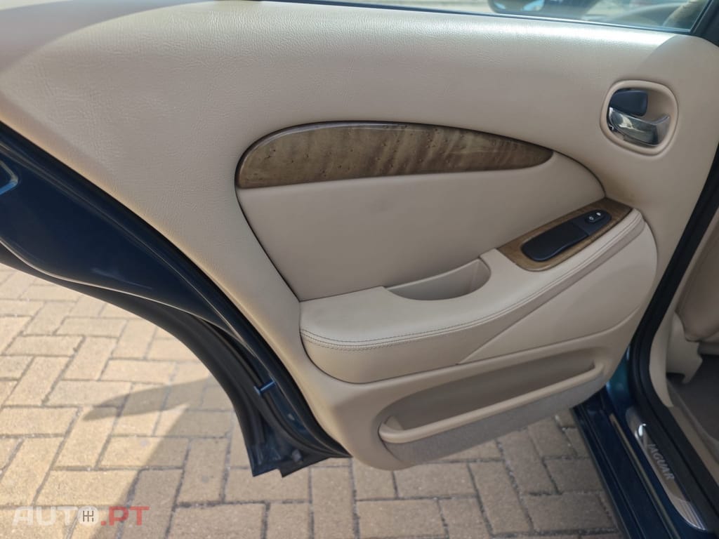 Jaguar S-Type 3.0 V6 Aut. Executive