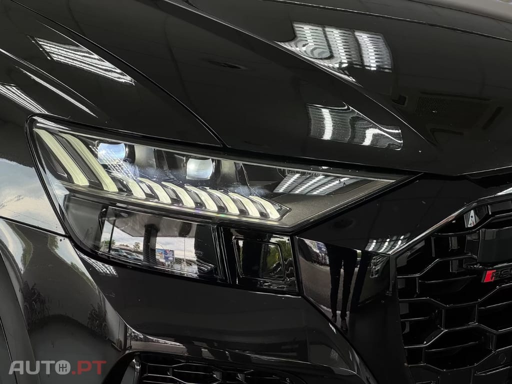 Audi RSQ8 4.0 TFSi quattro Matrix