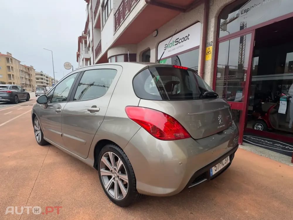 Peugeot 308 1.6 e-HDi Allure CMP6