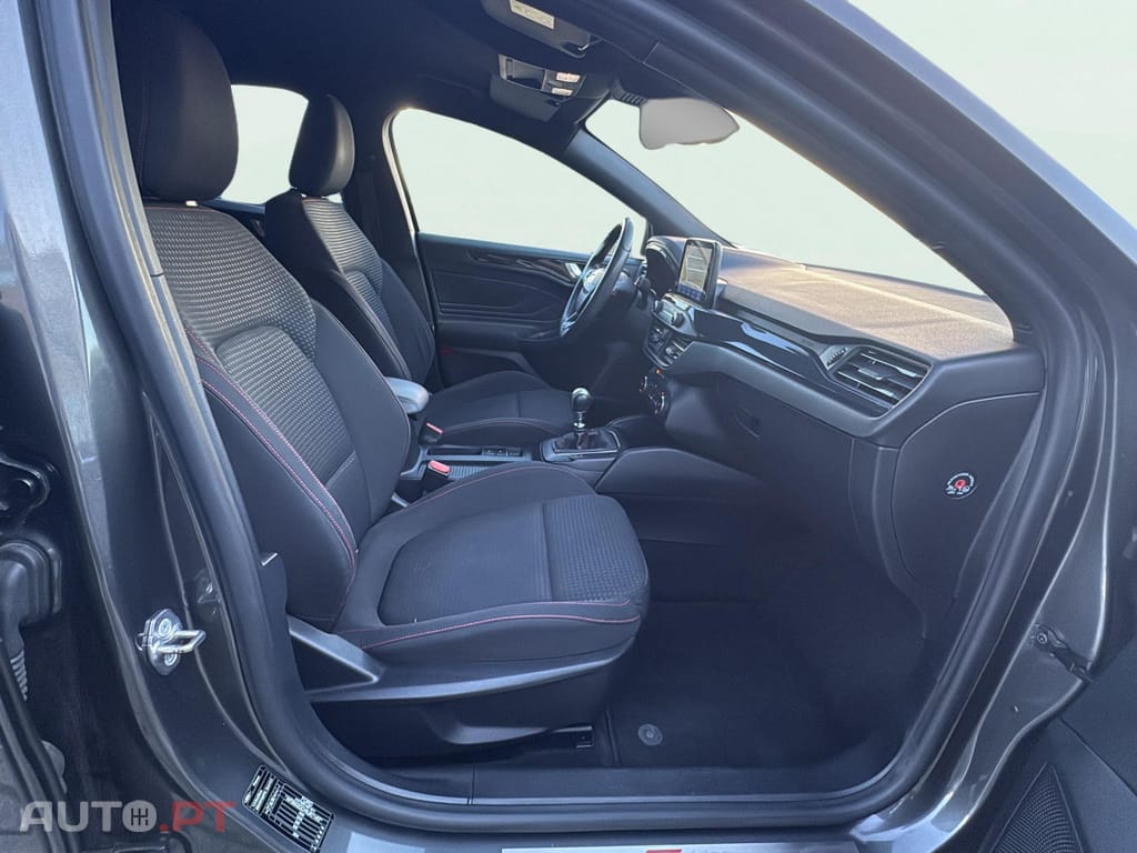 Ford Focus 1.5 TDCi ECOBlue ST-Line