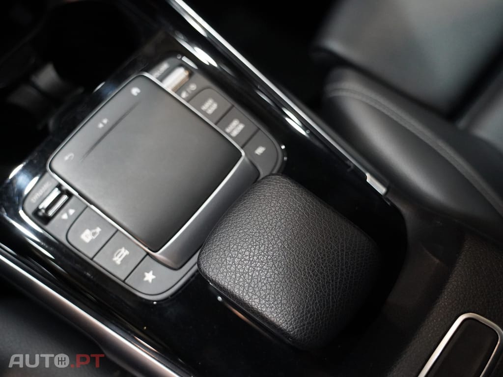 Mercedes-Benz GLB 200 d DCT