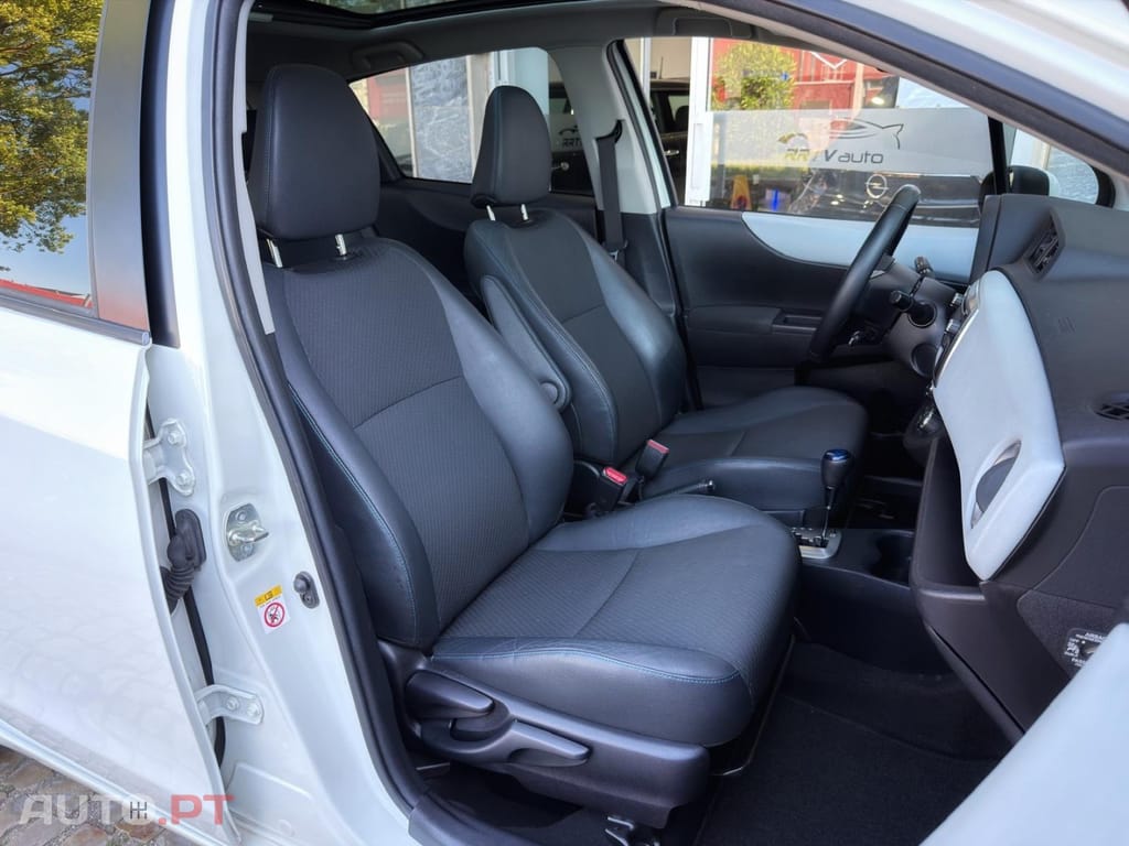 Toyota Yaris 1.5 HSD Comfort +P.Style+Navi