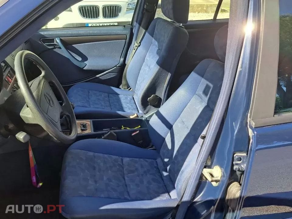 Mercedes-Benz C 180 Classic