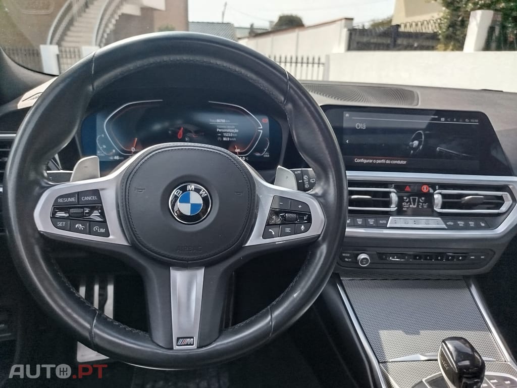 BMW 320 d Touring Pack Desportivo M Auto