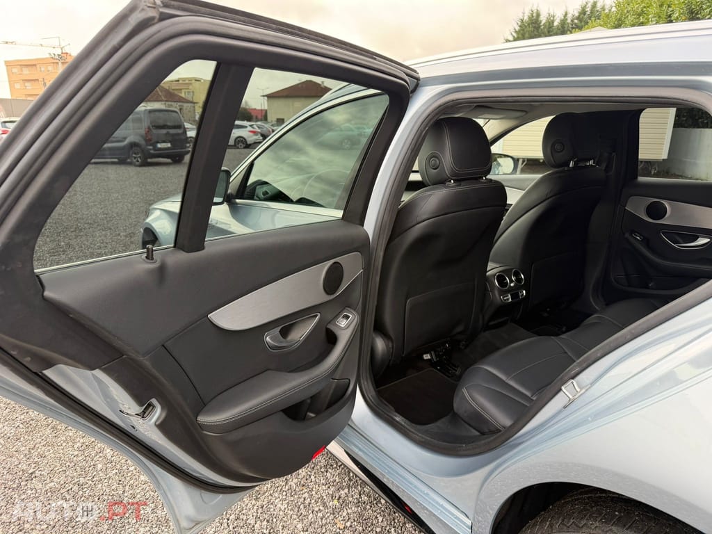 Mercedes-Benz C 250 d AMG Line 4-Matic Aut.