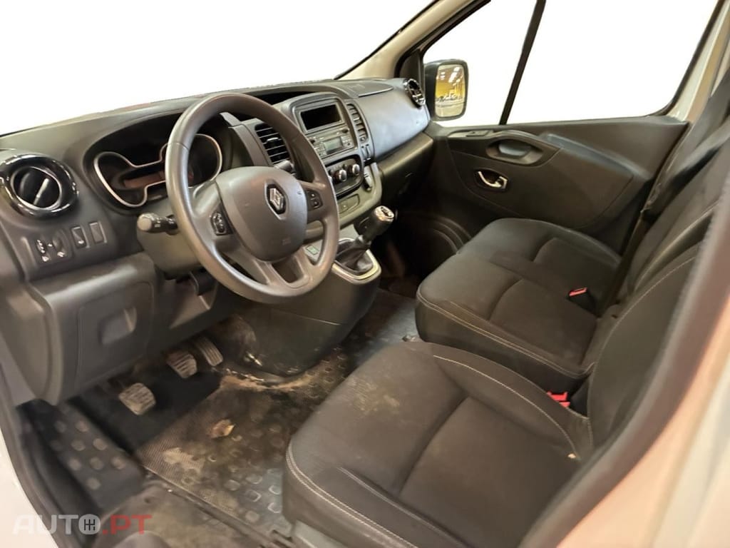 Renault Trafic 2.0 dCi L2H1 1.3T Grand Confort