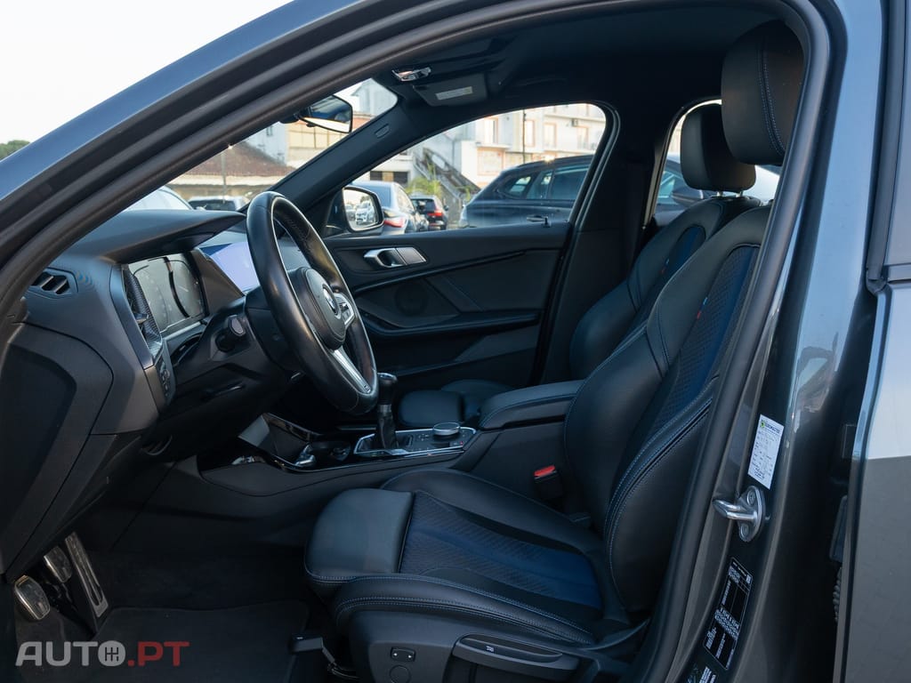 BMW 116 d Pack Desportivo M