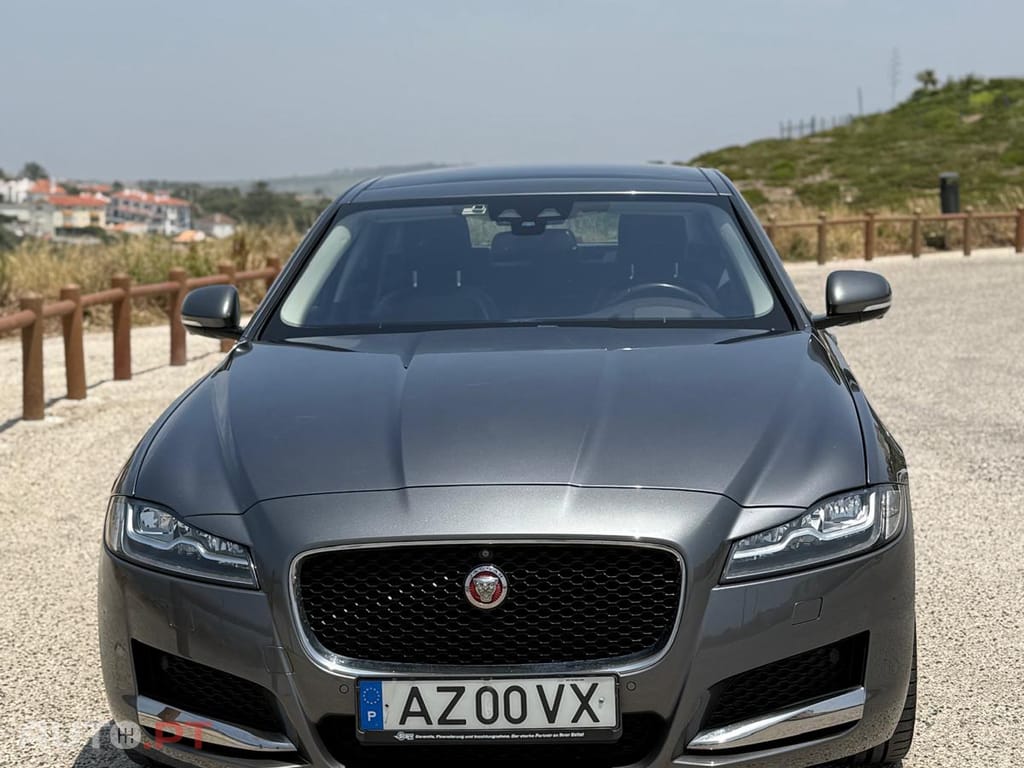 Jaguar XF Portfolio