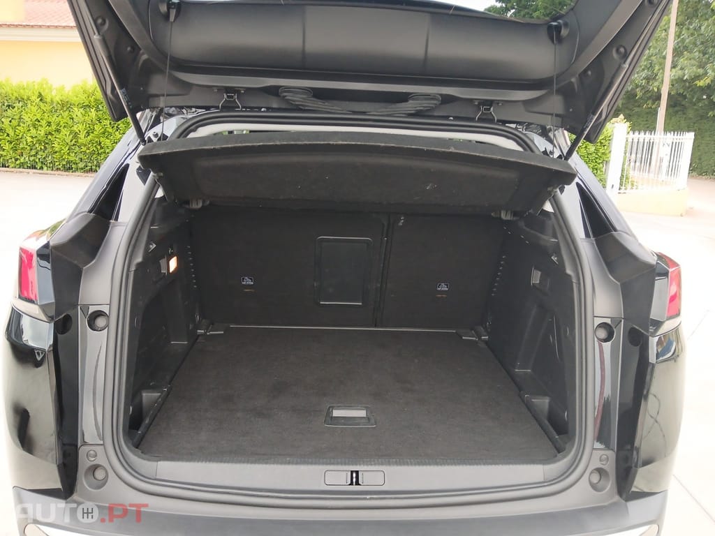 Peugeot 3008 1.5 BlueHDi Active
