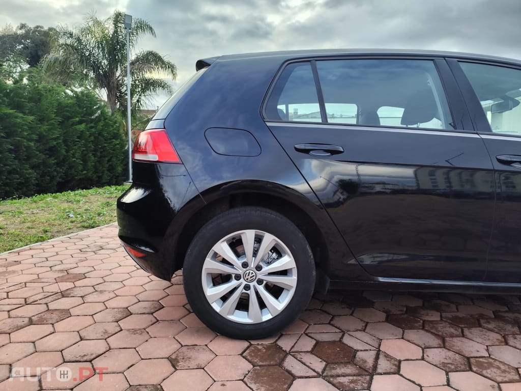 Volkswagen Golf 1.6 TDi Confortline