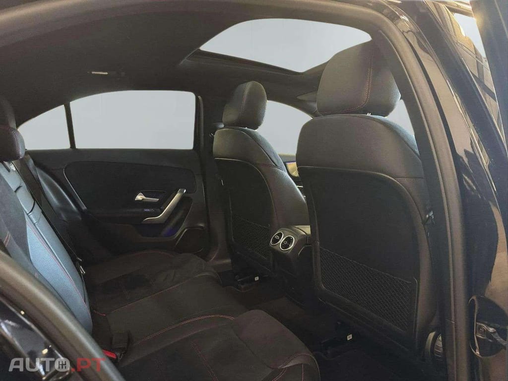 Mercedes-Benz A 250 e AMG