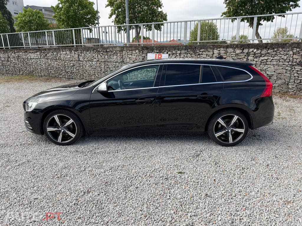 Volvo V60 2.0 D3 R-Design